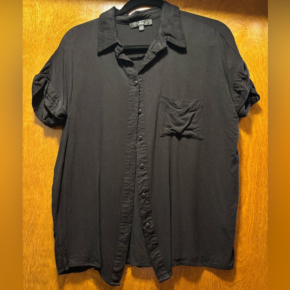 Lulus Women’s Black Button-Up Shirt